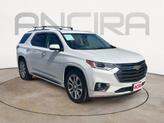Thumbnail of 2018 Iridescent Pearl Tricoat Chevrolet Traverse