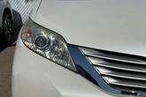 Thumbnail of 2014 Blizzard Pearl Toyota Sienna