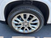 Thumbnail of 2025 White Frost Tricoat GMC Acadia