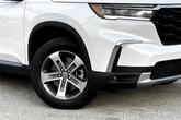 Thumbnail of 2025 Platinum White Pearl Honda Pilot