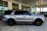 Thumbnail of 2021 Iconic Silver Metallic Ford Expedition