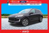 Photo of 2020 Black Metallic Ford Escape