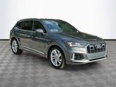 Photo of 2021 Gray Metallic Audi Q7