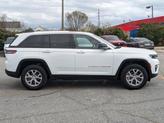 Thumbnail of 2022 Bright White Clearcoat Jeep Grand Cherokee