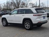 Thumbnail of 2022 Bright White Clearcoat Jeep Grand Cherokee