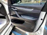 Thumbnail of 2016 Mineral White Metallic BMW X6