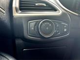 Thumbnail of 2020 Star White Metallic Tri-Coat Ford Edge