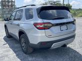 Thumbnail of 2025 Lunar Silver Metallic Honda Pilot