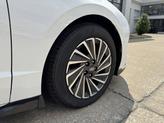 Thumbnail of 2025 White Hyundai SONATA Hybrid