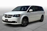 Photo of 2017 White Knuckle Clearcoat Dodge Grand Caravan