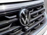 Thumbnail of 2024 Opal White Pearl Effect Volkswagen Atlas
