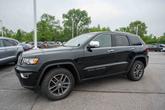 Thumbnail of 2018 Diamond Black Crystal Pearlcoat Jeep Grand Cherokee