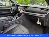 Thumbnail of 2025 Diamond Black Jeep Grand Cherokee L