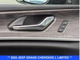 Thumbnail of 2025 Diamond Black Jeep Grand Cherokee L
