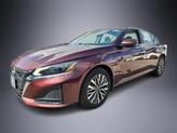 Thumbnail of 2023 Garnet Pearl Nissan Altima