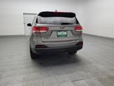 Thumbnail of 2016 Gray Kia Sorento