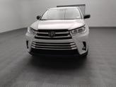 Thumbnail of 2019 Blizzard Pearl Toyota Highlander