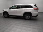 Thumbnail of 2019 Blizzard Pearl Toyota Highlander