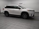 Thumbnail of 2019 Blizzard Pearl Toyota Highlander