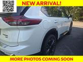 Thumbnail of 2024 Everest White Pearl/Super Black Nissan Rogue
