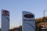 Thumbnail of 2023 Rapid Red Metallic Tinted Clearcoat Ford Edge