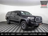 Photo of 2019 Midnight Black Metallic Toyota Tacoma