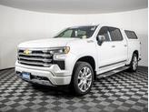 Thumbnail of 2025 Iridescent Pearl Tricoat Chevrolet Silverado 1500