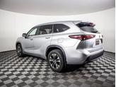 Thumbnail of 2024 Celestial Silver Metallic Toyota Highlander