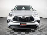 Thumbnail of 2024 Celestial Silver Metallic Toyota Highlander