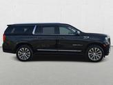 Thumbnail of 2021 Onyx Black GMC Yukon XL