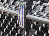 Thumbnail of 2024 White Platinum Tri-Coat Metallic Lincoln Nautilus