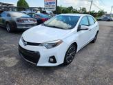Photo of 2016 Super White Toyota Corolla
