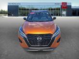 Thumbnail of 2023 Monarch Orange / Super Black Nissan Kicks