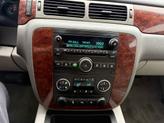 Thumbnail of 2009 White Chevrolet Avalanche