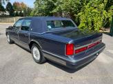 Thumbnail of 1996 Blue Lincoln Town Car