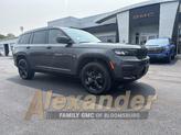 Photo of 2023 Metallic Jeep Grand Cherokee L
