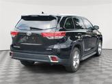 Thumbnail of 2017 Midnight Black Metallic Toyota Highlander