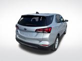 Thumbnail of 2022 Silver Ice Metallic Chevrolet Equinox