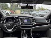 Thumbnail of 2016 Silver Sky Metallic Toyota Highlander