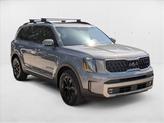 Thumbnail of 2023 Everlasting Silver Kia Telluride
