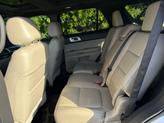 Thumbnail of 2015 White Platinum Metallic Tri-Coat Ford Explorer