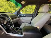 Thumbnail of 2015 White Platinum Metallic Tri-Coat Ford Explorer