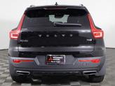 Thumbnail of 2020 Onyx Black Metallic Volvo XC40