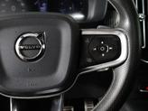 Thumbnail of 2020 Onyx Black Metallic Volvo XC40