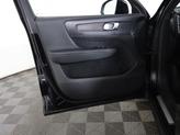 Thumbnail of 2020 Onyx Black Metallic Volvo XC40
