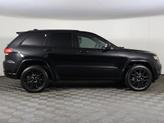 Thumbnail of 2019 Diamond Black Crystal Pearlcoat Jeep Grand Cherokee