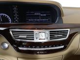 Thumbnail of 2010 Diamond White Metallic Mercedes-Benz S-Class
