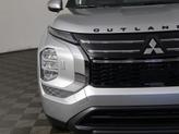 Thumbnail of 2025 Alloy Silver Metallic Mitsubishi Outlander