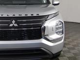 Thumbnail of 2025 Alloy Silver Metallic Mitsubishi Outlander