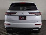Thumbnail of 2025 White Diamond Mitsubishi Outlander